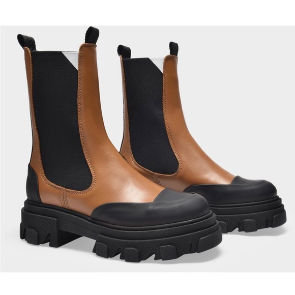 Ganni Chelsea Boots - Picture 2 of 10